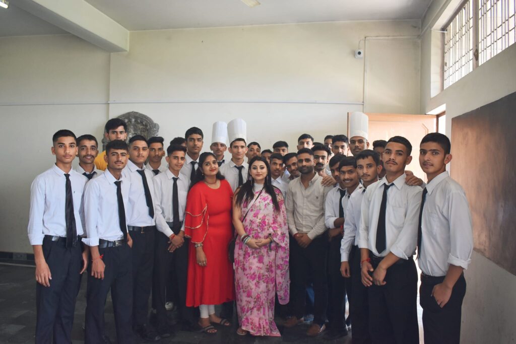 HHITI Hamirpur Slides